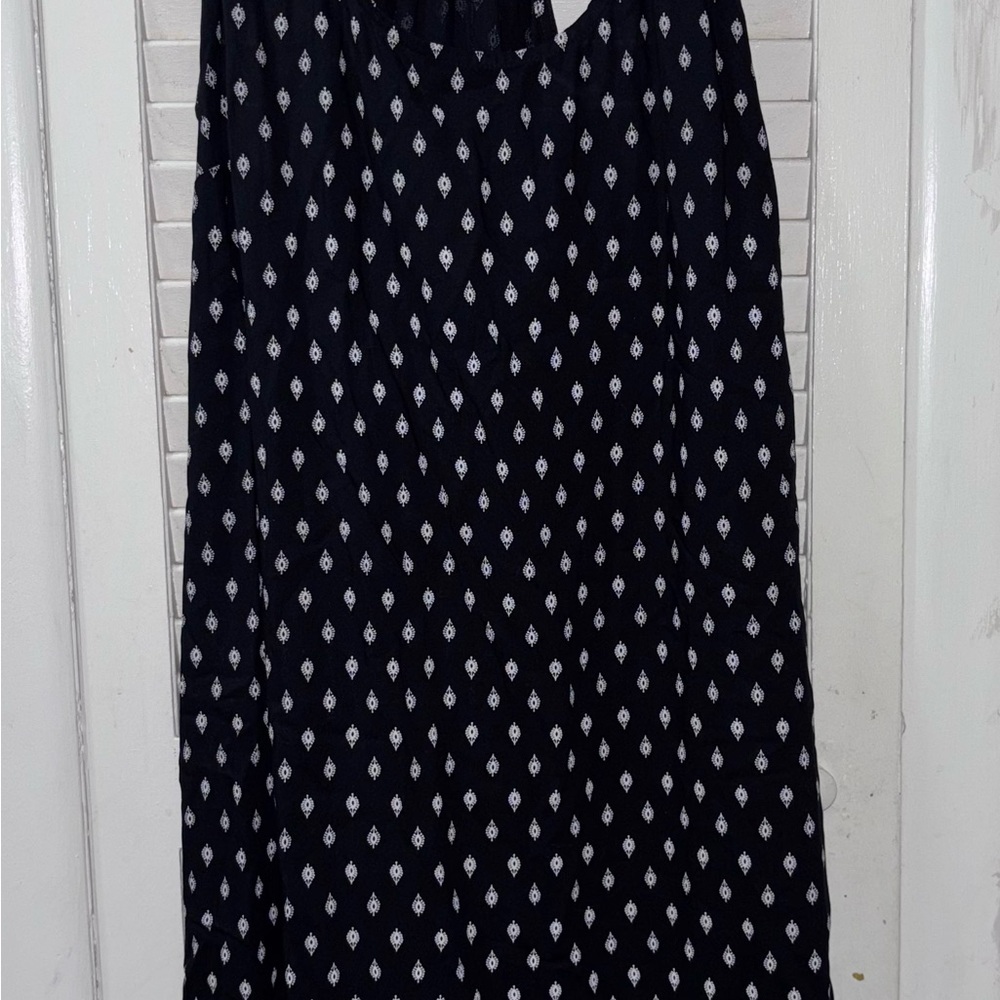 Elegant Black and White Patterned dress